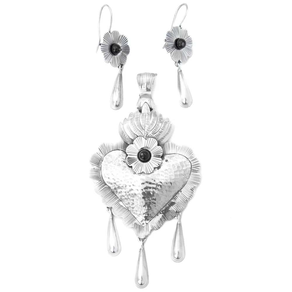 Sterling Silver Amor en Fuego Mazahua Pendant and Earrings Set - Image 10