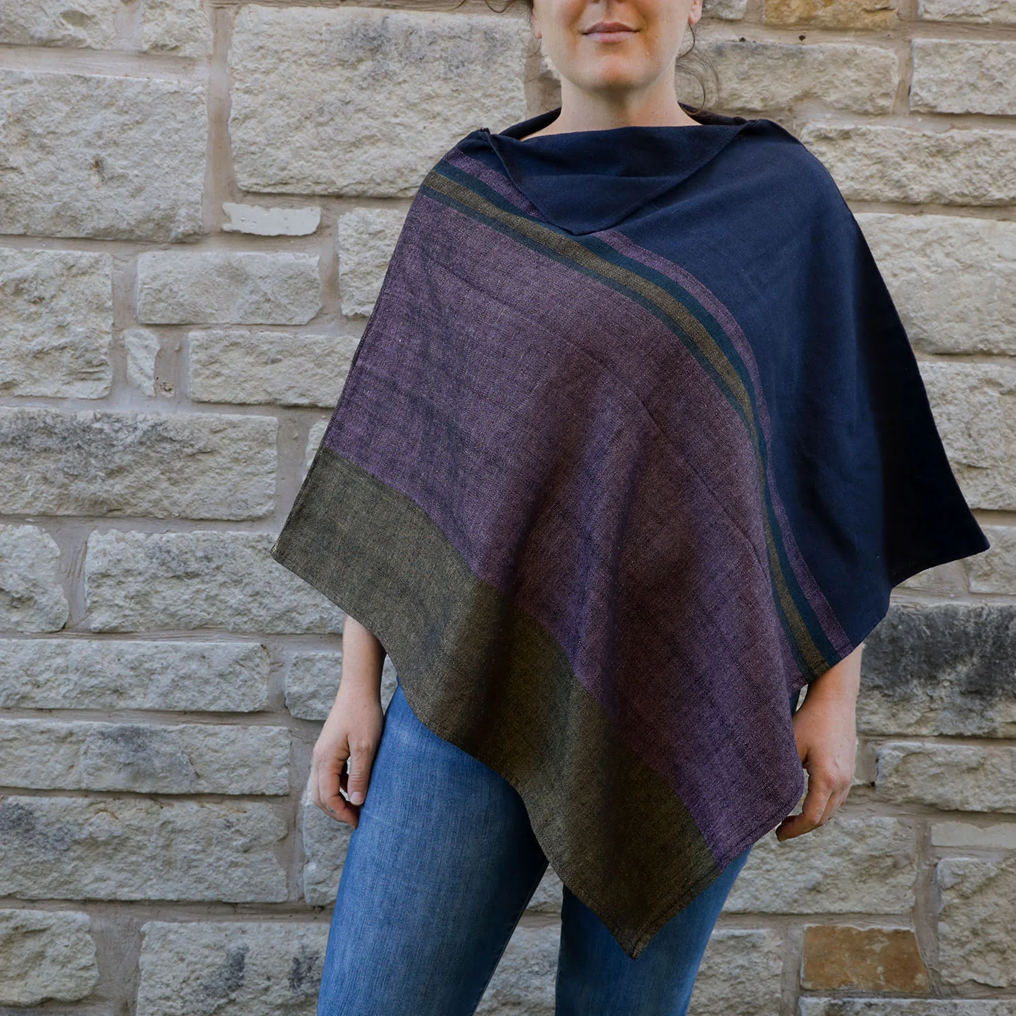 Artisanal Quexquémitl, Poncho - Image 3