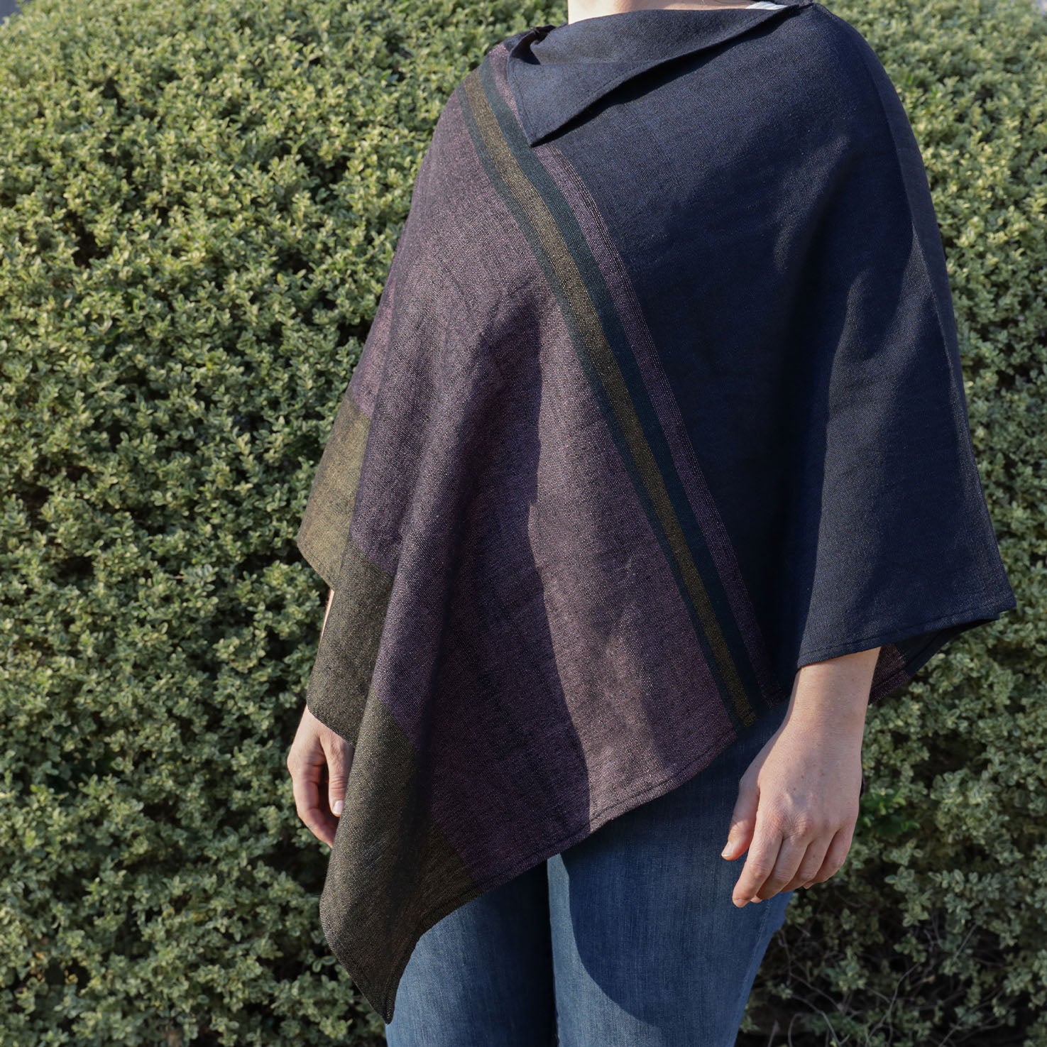 Artisanal Quexquémitl, Poncho - Image 5