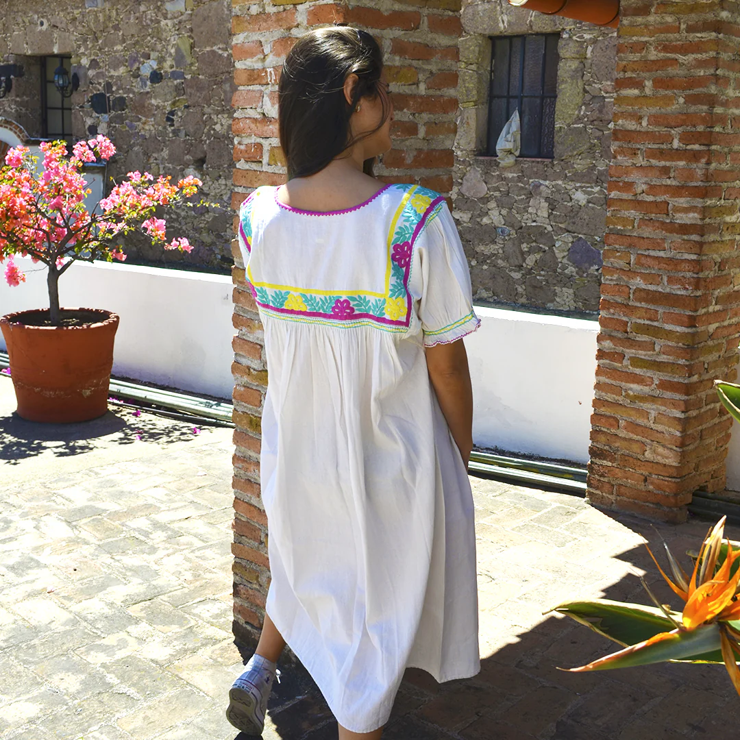 Carranza Short Sleeve Embroidered Dress - Image 10