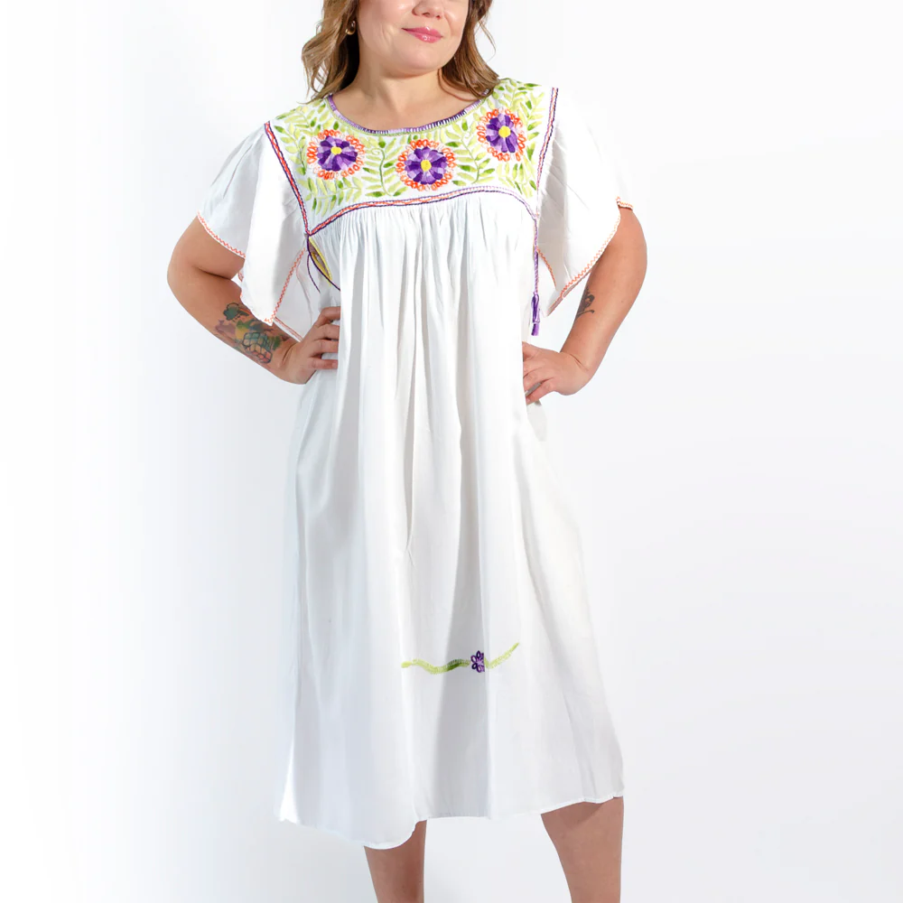Carranza Short Sleeve Embroidered Dress - Image 21