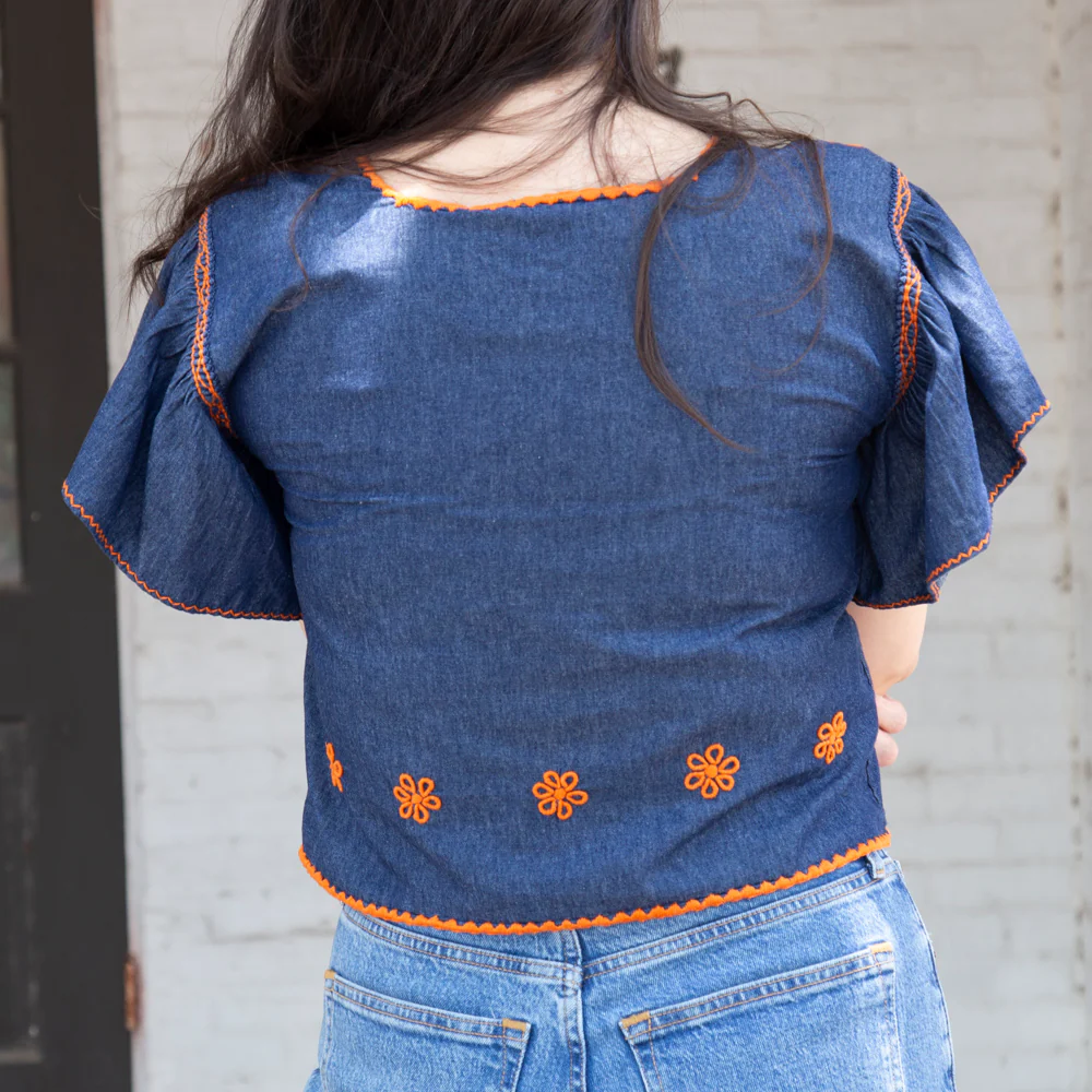 Carranza Flutter Sleeve Embroidered Cropped Blouse - Image 18