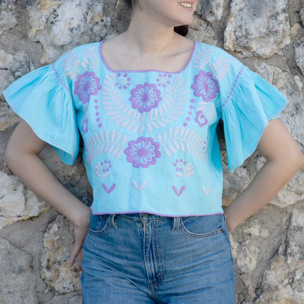 Carranza Flutter Sleeve Embroidered Cropped Blouse - Image 23