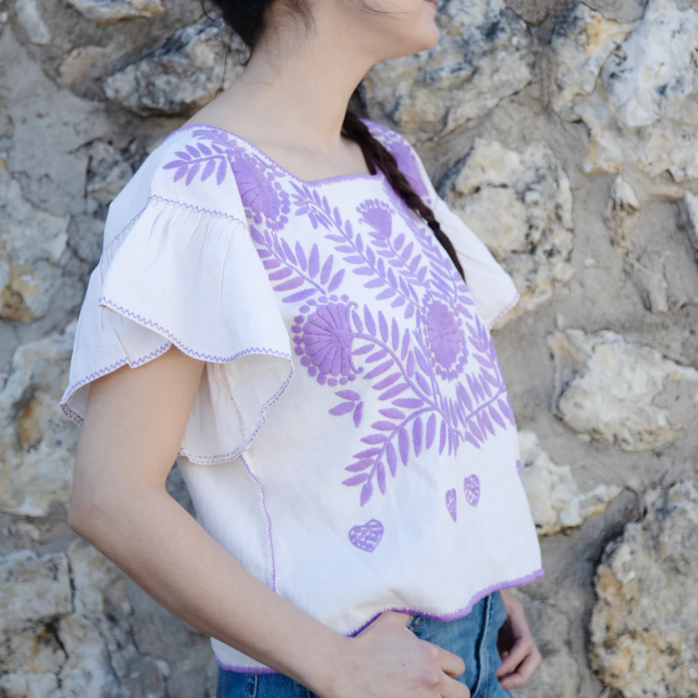 Carranza Flutter Sleeve Embroidered Cropped Blouse - Image 7