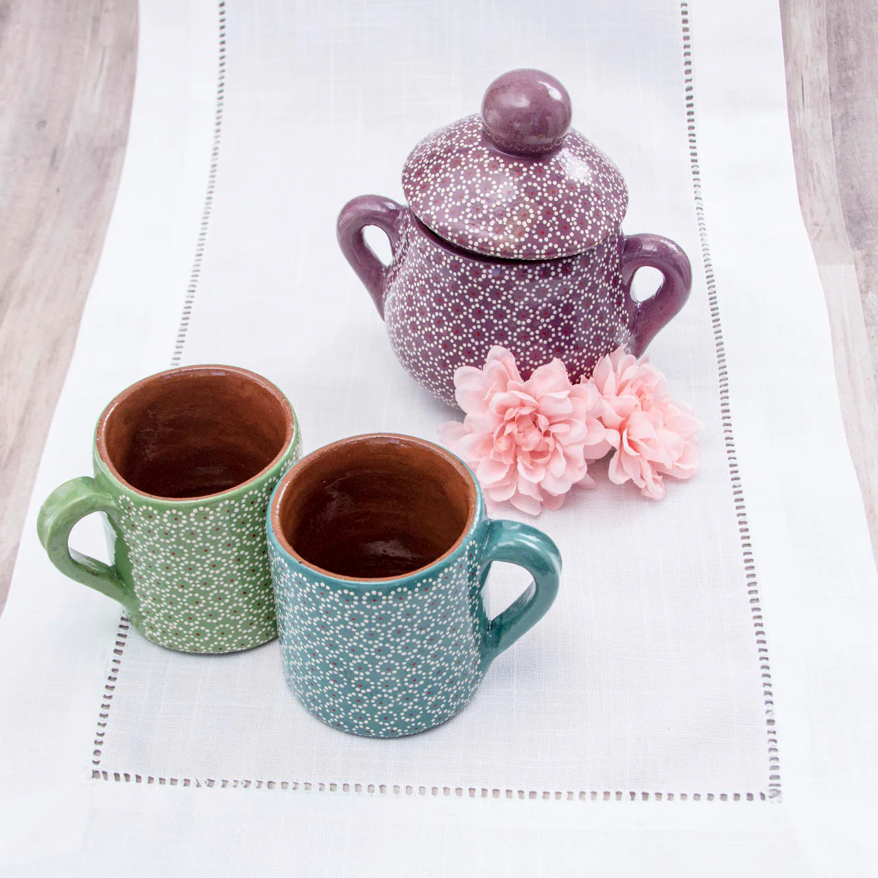 Fresh Linen Deshilado Table Runner - Image 9