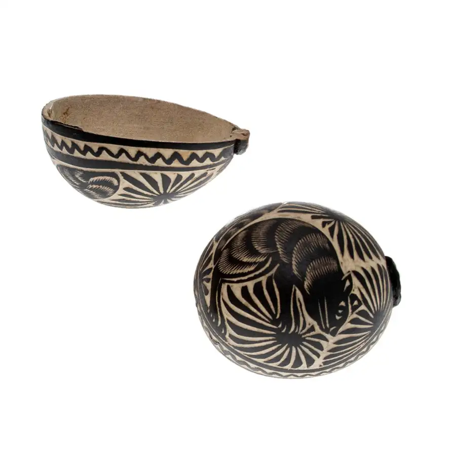 Hand-Carved Mezcal Gourd, or Jícara with Natural Base - Image 10