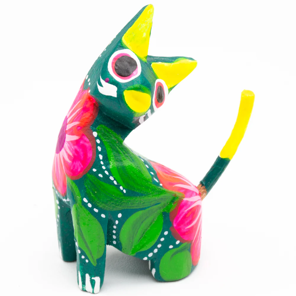 Hand Painted Neck Side Bend Cat Wooden Figurine - Image 10
