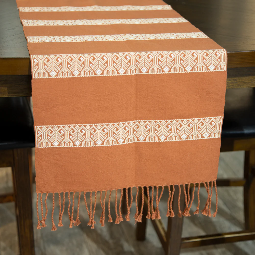 Larráinzar Brocade Runner - Image 4