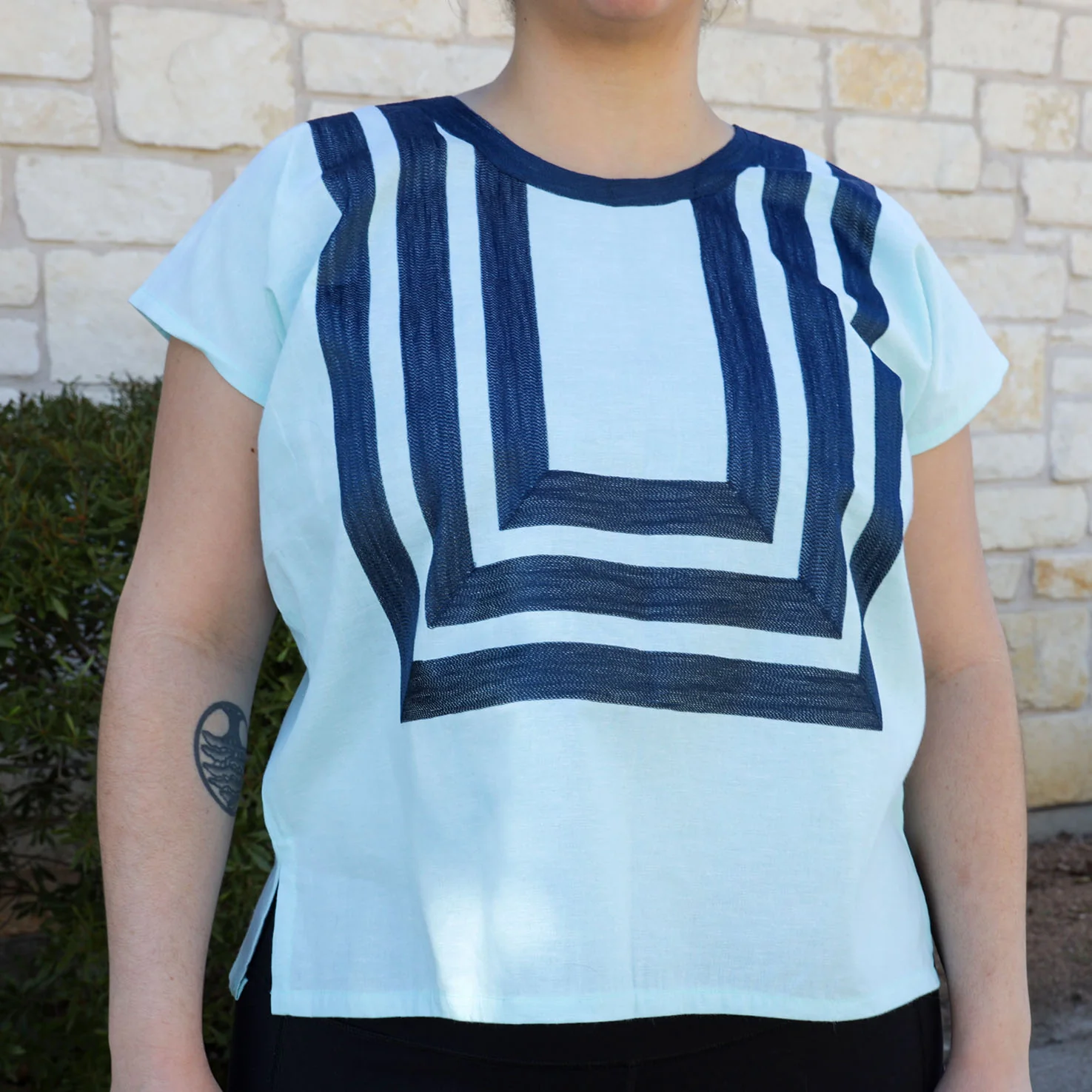 Lineas Cadenilla Huipil - Image 4