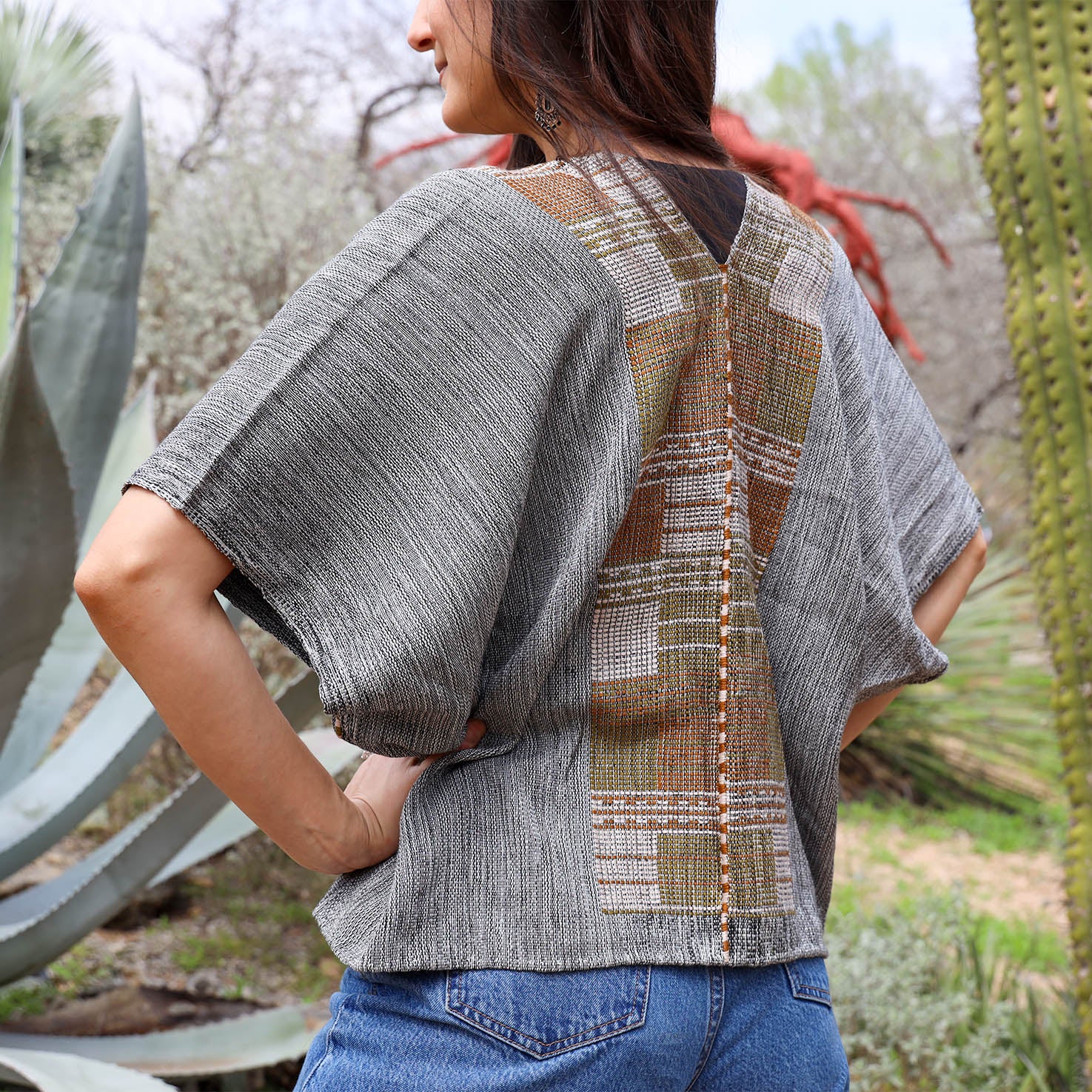 The Short Versatile Coat - Image 4