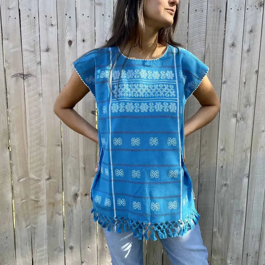 Trenzado Huipil de Telar Blouse - Image 11