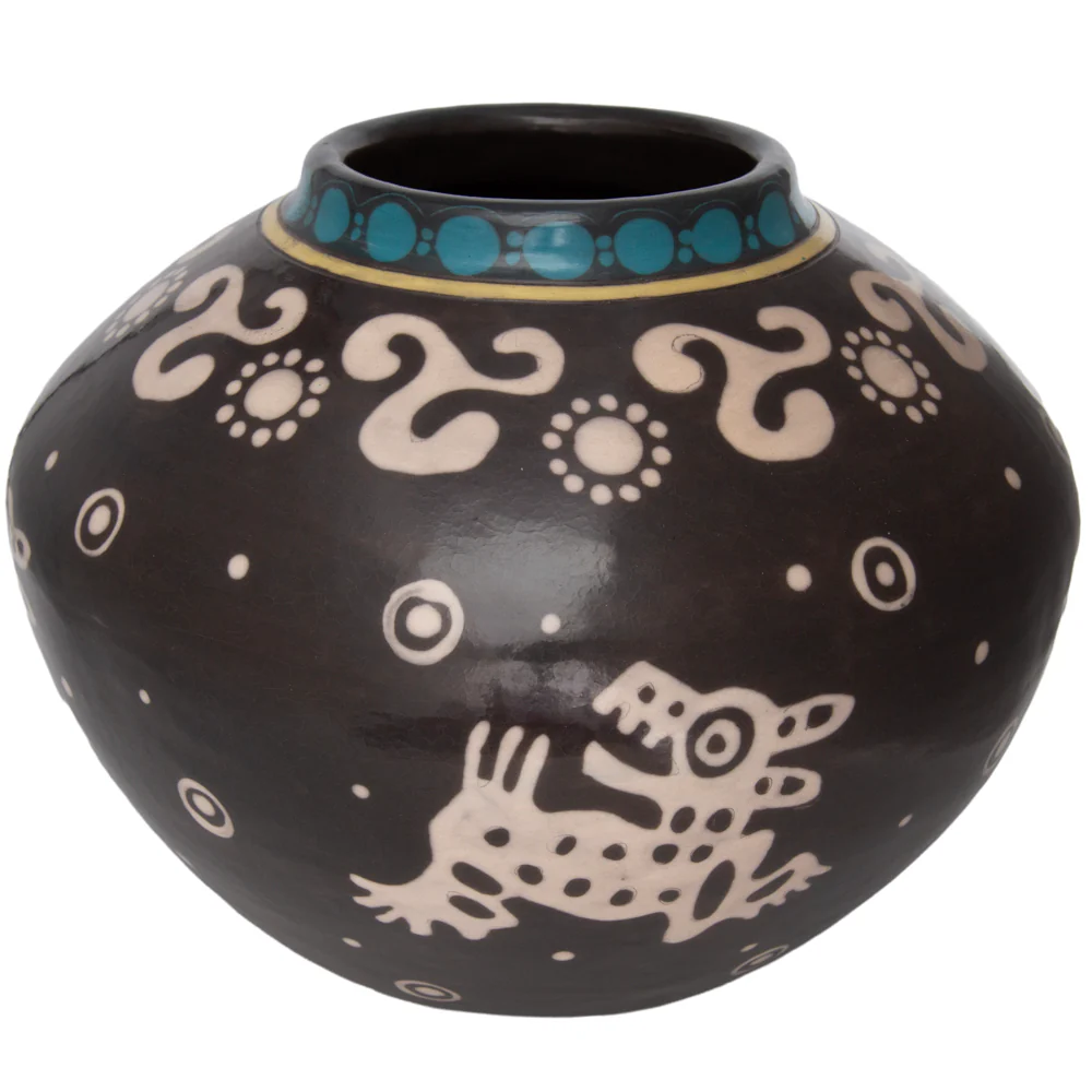 Zinapécuaro Criaturas Hand-Painted Ceramic Vase - Image 4