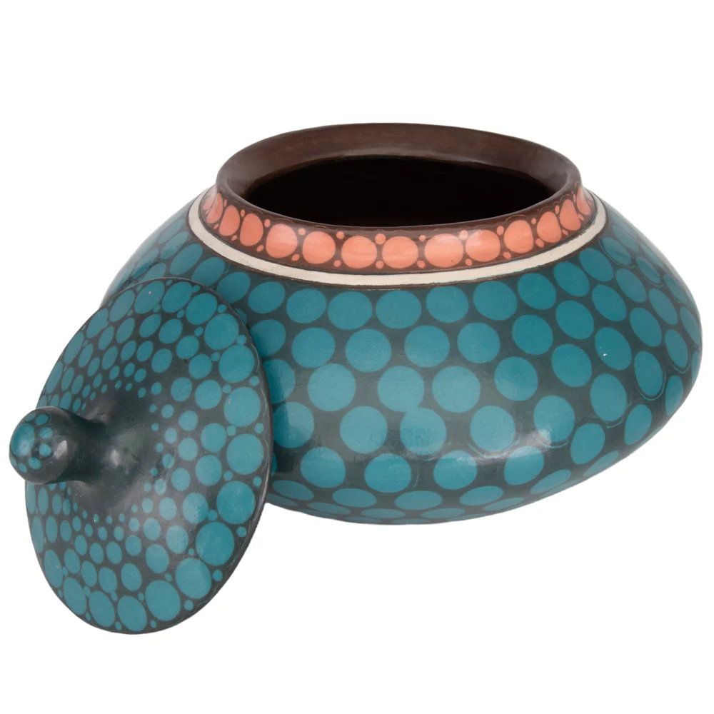 Zinapécuaro Piedras Hand-Painted Ceramic Vase - Image 4