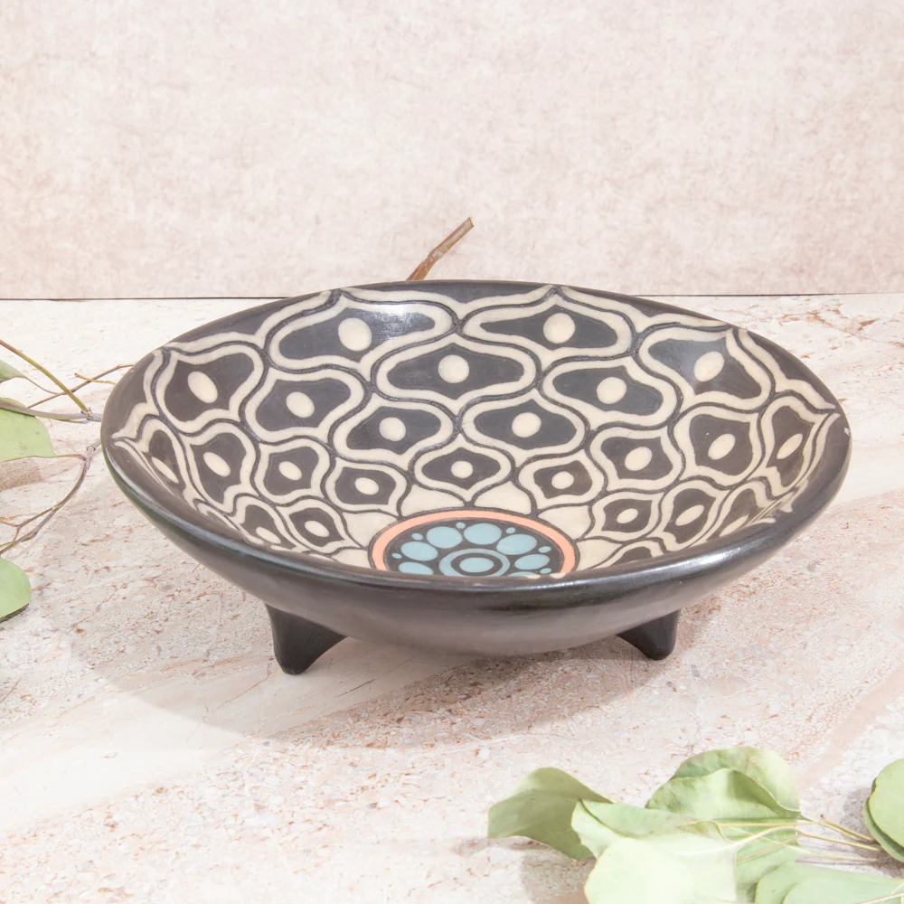 Zinapécuaro Sol Hand-Painted Ceramic Bowl - Image 6